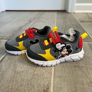 Mickey Mouse toddler sneakers size 6